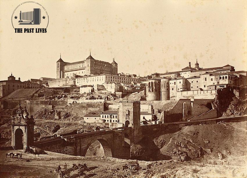Alcántara Bridge with entrance to Toledo 1864