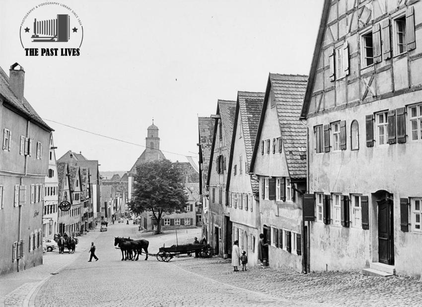 Dinkelsbühl, Mittelfranken – historic town & St. George's Cathedral, Germany 1965.