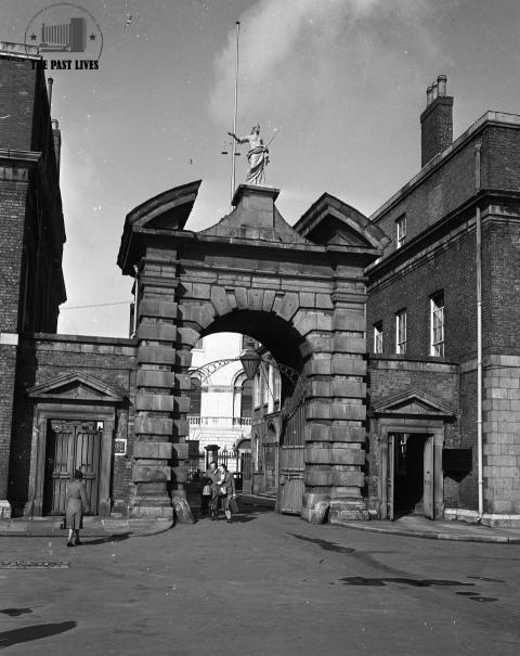 Old Gateway, Dublin Castle , Ireland 1951