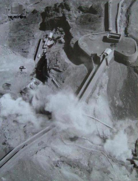 Bab Aden gate bombing in March to widen Route yemen aden 1963