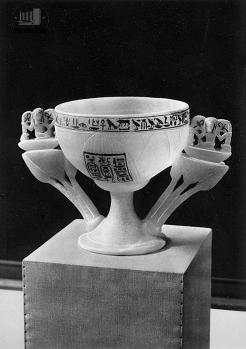 Egypt, Contents of Tutankhamun's Tomb, 1938